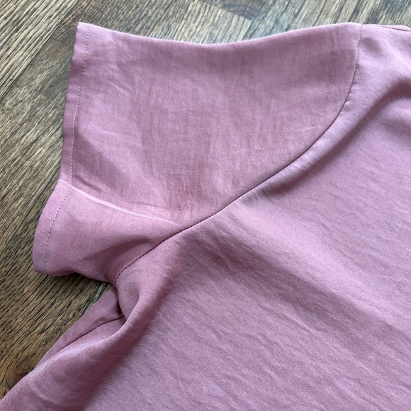 Banana Republic top, mauve pink, size small - Picture 3 of 9